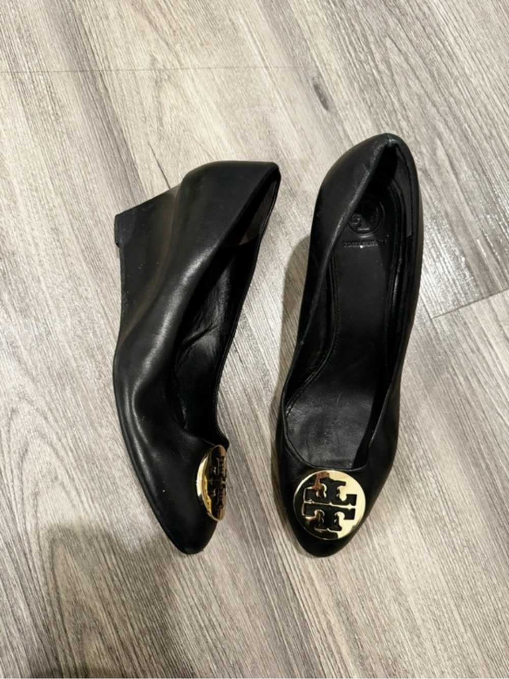 Tory Burch Black Sally Leather Wedge Gold Logo Size 10.5 (10 1/2)